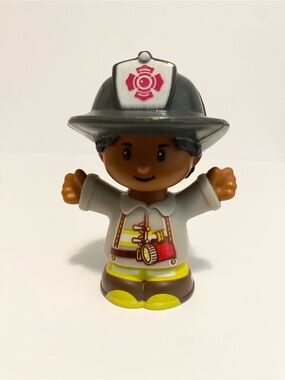 Little People Fire Fighter Fireman Dark Skin Figure Fisher Price Toy 4/$20  🛑